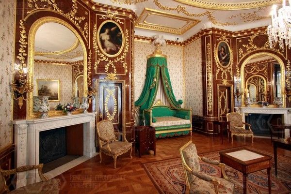 Empire Interior